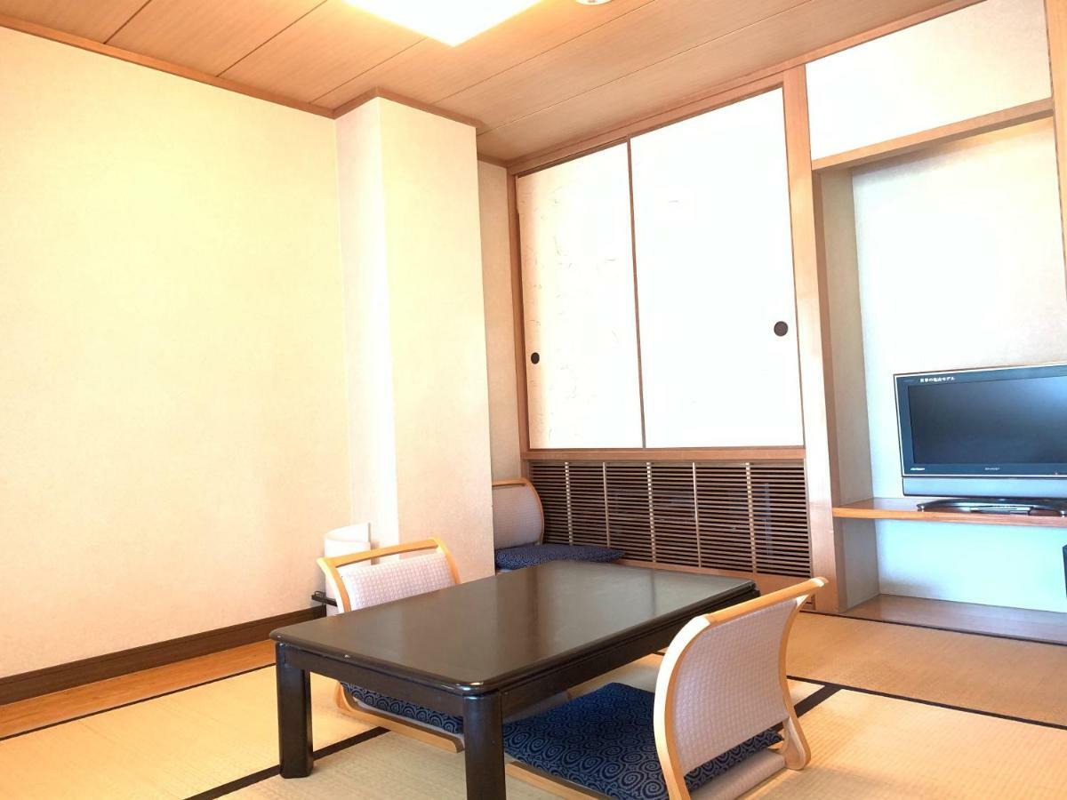 Yufuin Kinrinko Hotel Экстерьер фото